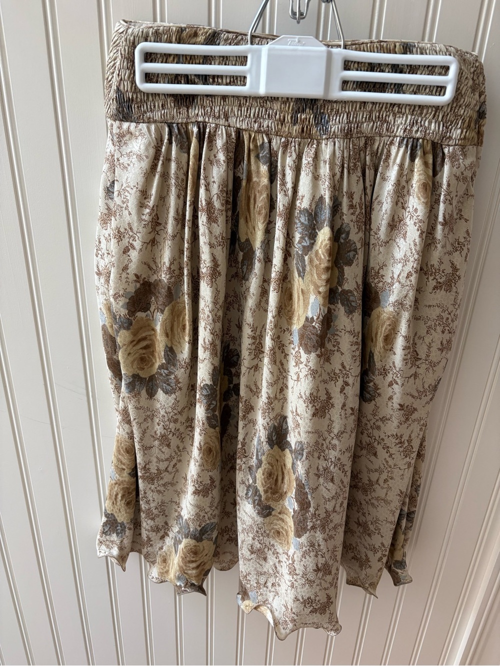 Giorgio Armani  Beige Floral Silk Smocked Waist Midi Skirt